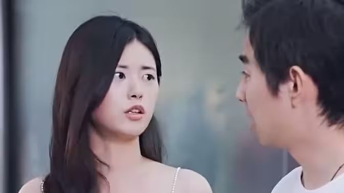 闪婚百亿总裁海报