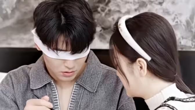 萌宝攻略：我的妈咪是亿万总裁海报