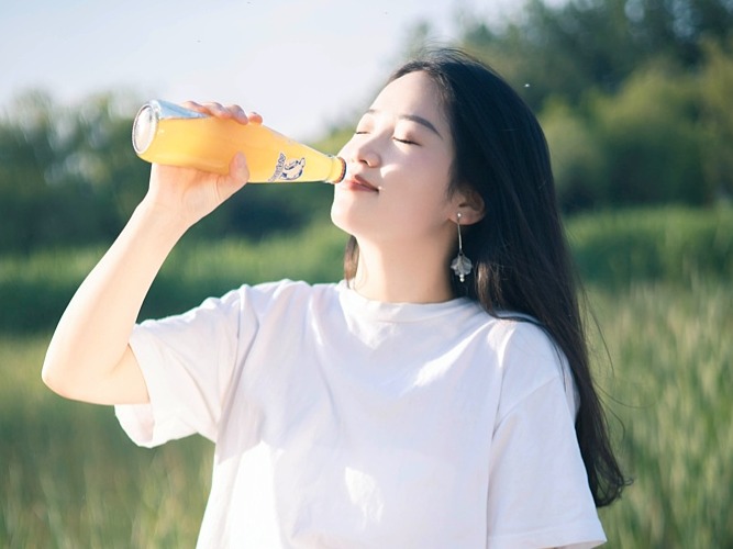 怦然夏日篇海报