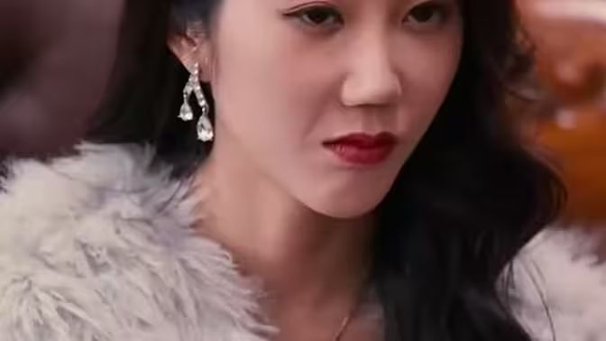 腹黑女秘海报