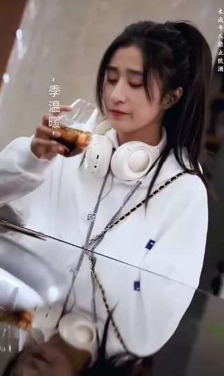 小妻太撩海报